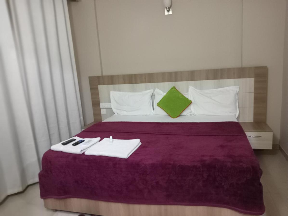 Omaxe Dham Guest house